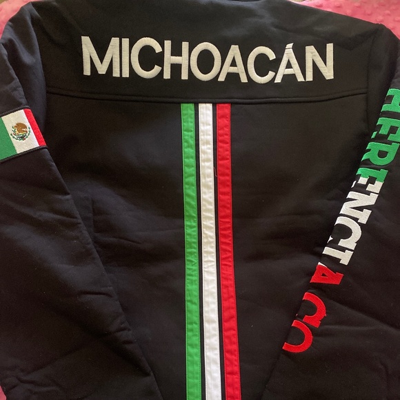 Jacket - Picture 1 of 4